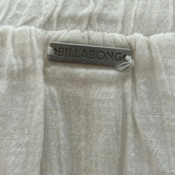 Billabong She’s a Doll Beachy Dress. Size medium - Picture 6 of 6